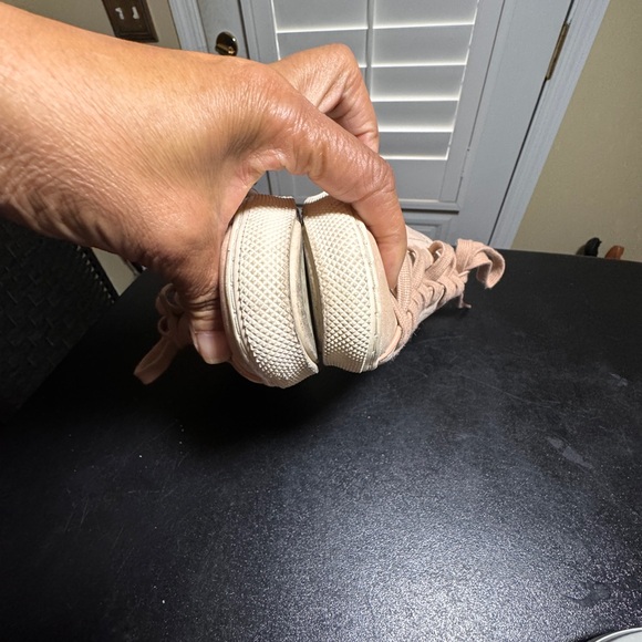 Coach pink size 5B nubuck low top sneakers - Picture 6 of 11